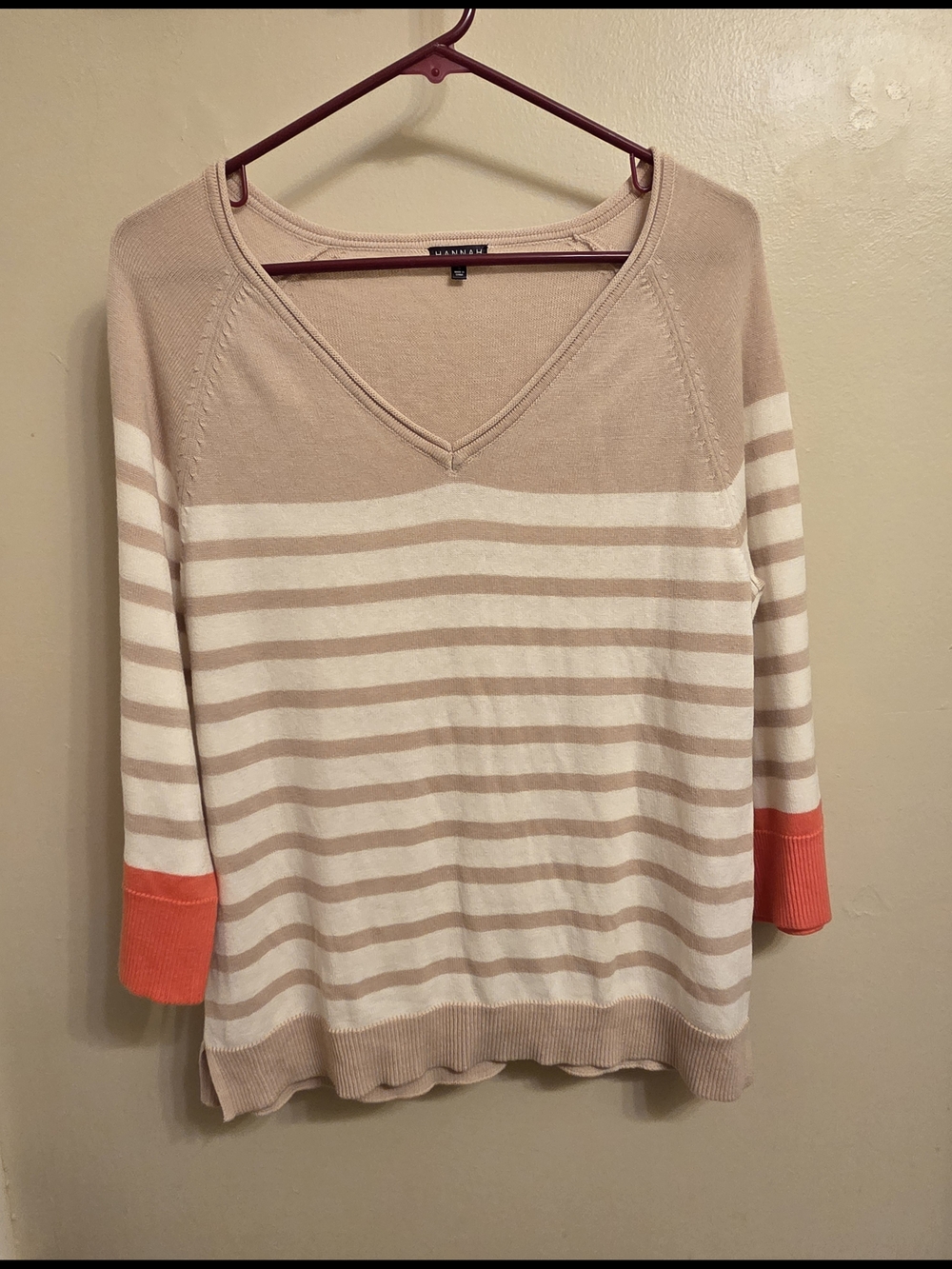 Hannah Beige & White Striped V-Neck Sweater Coral Cuffs Small Preppy Coastal